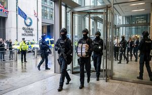 Polizeirazzia bei Signa-Firmensitz